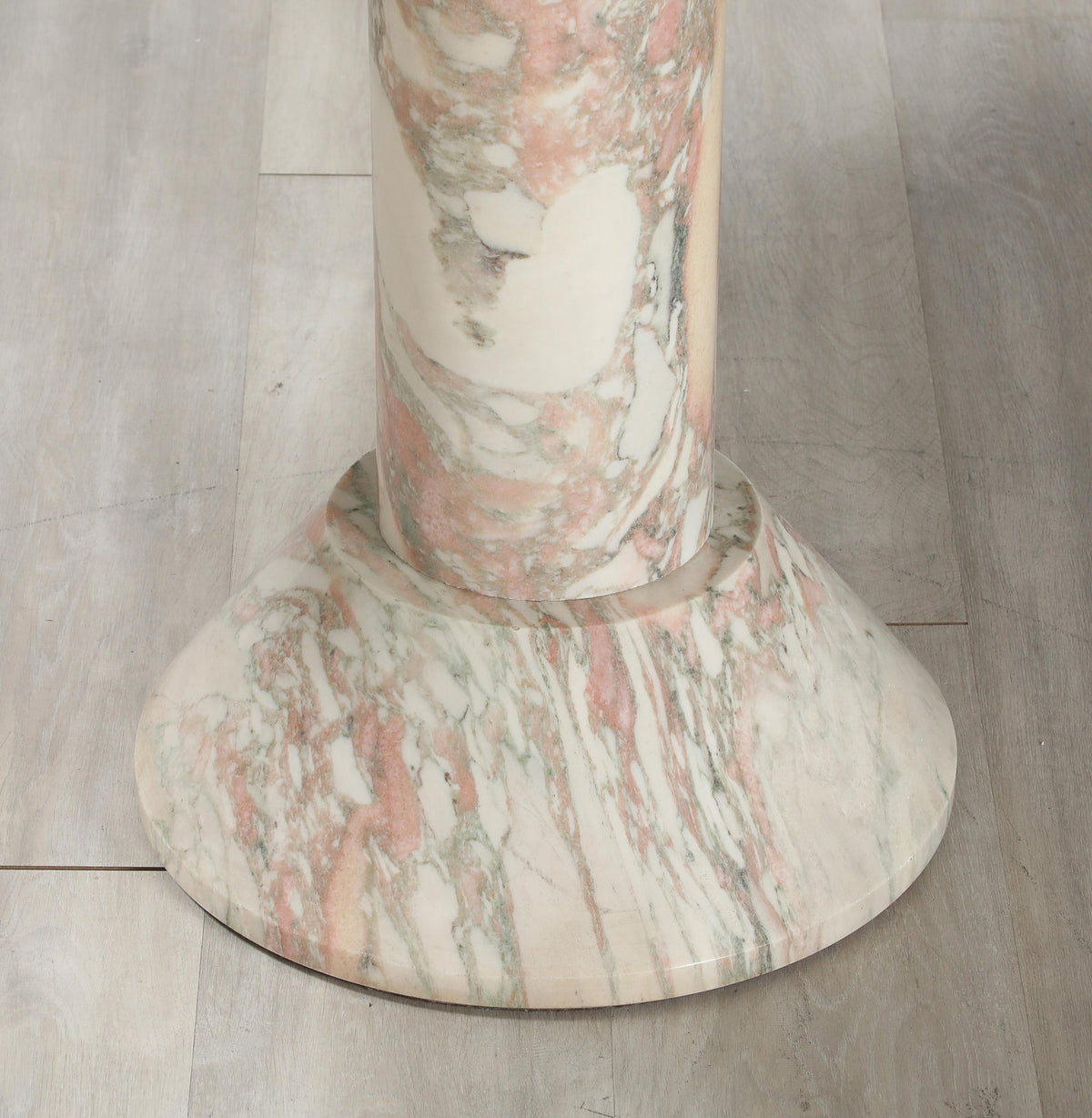Italian 1970s Marble Center Table with Pink Veining, 47\" Diameter