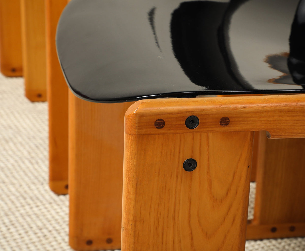Afra and Tobia Scarpa, B&B Italia, Set of Six ‘Dialogo’ Dining Chairs, 1973