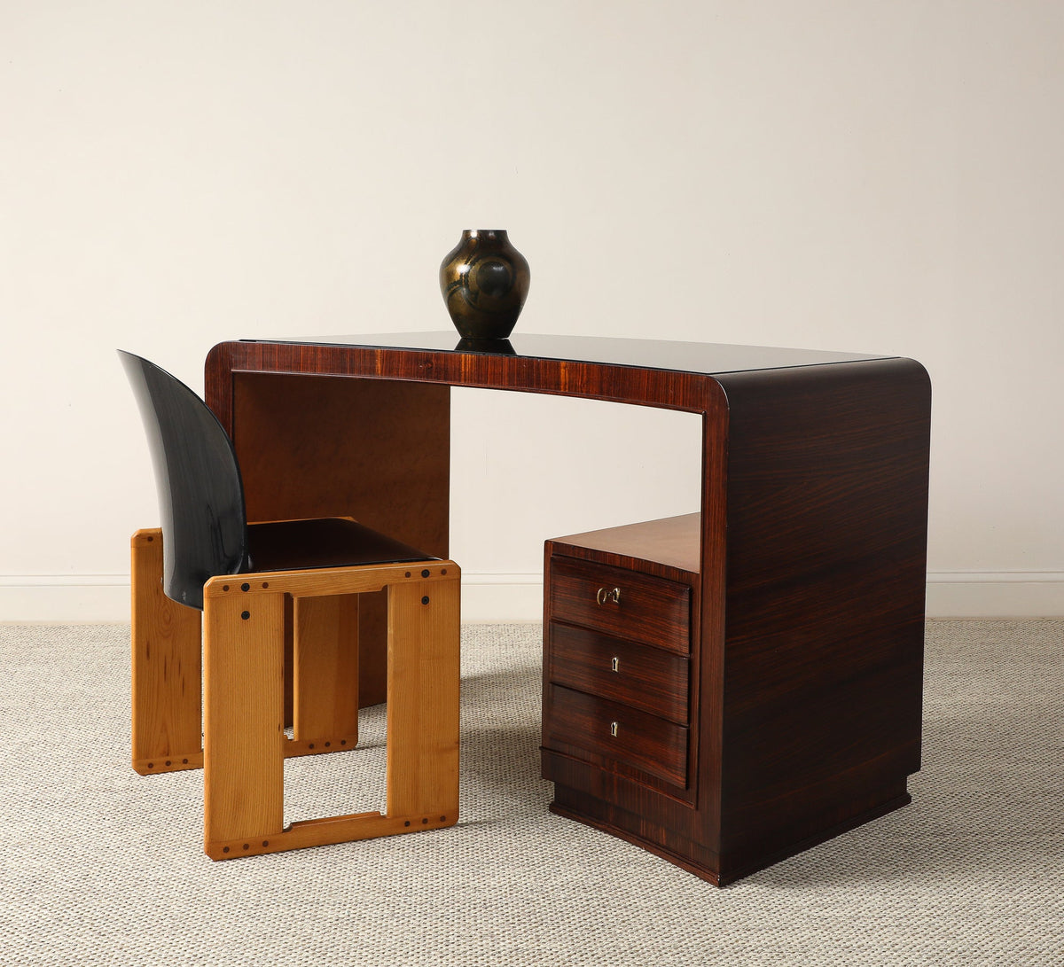 Italian Art Deco Curved Writing Desk, circa 1930