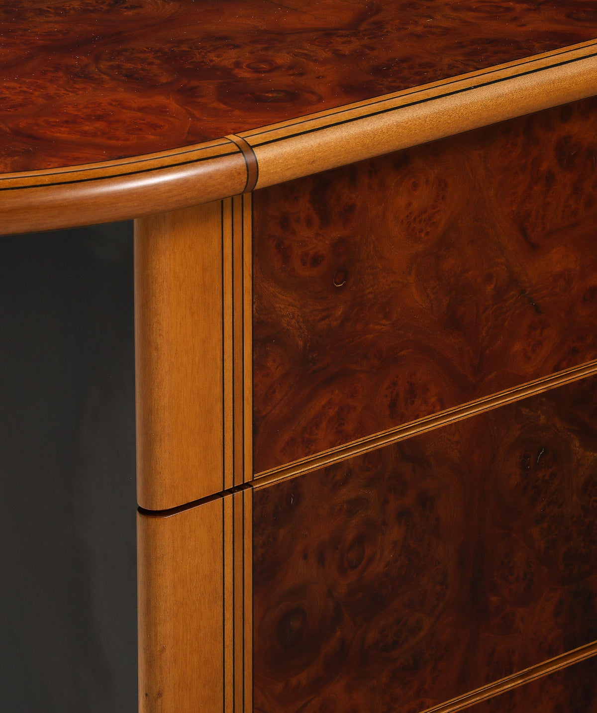 Afra & Tobia Scarpa 'Artona' Commode, Burl Walnut, Italy, 1975