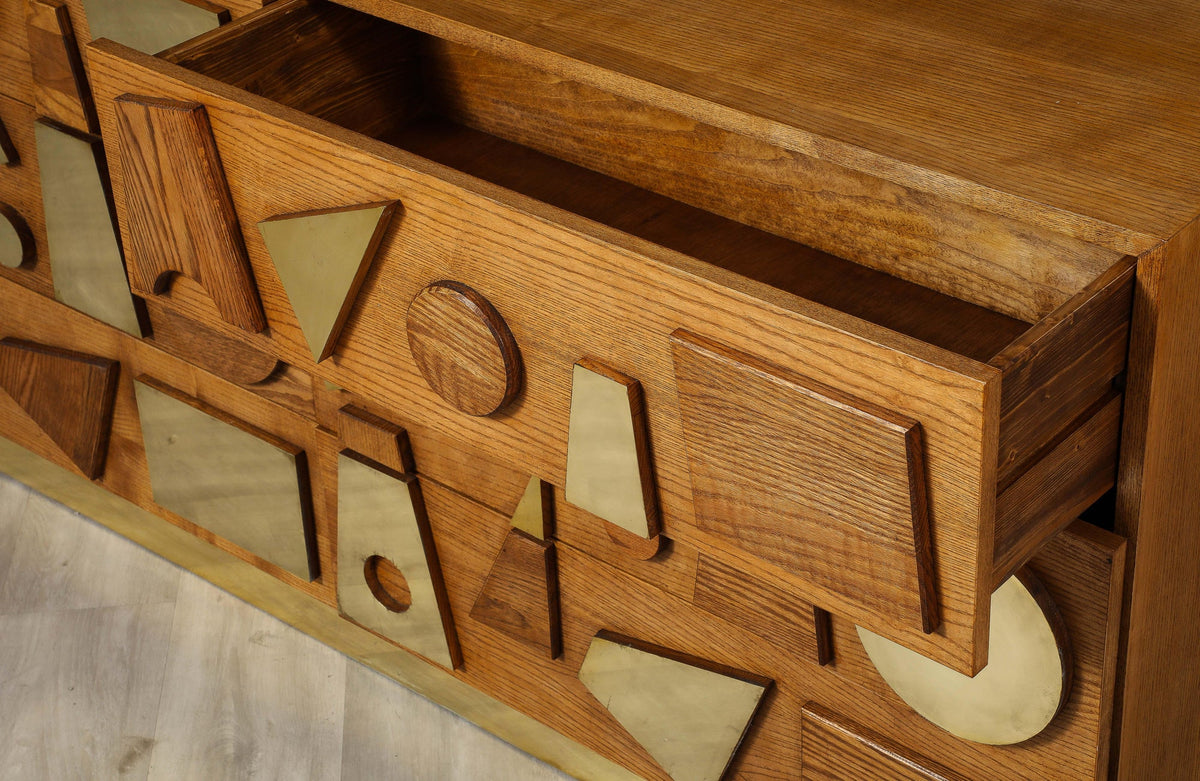 Italian Brutalist Commode in Ash Wood and Brass, 1980s Design