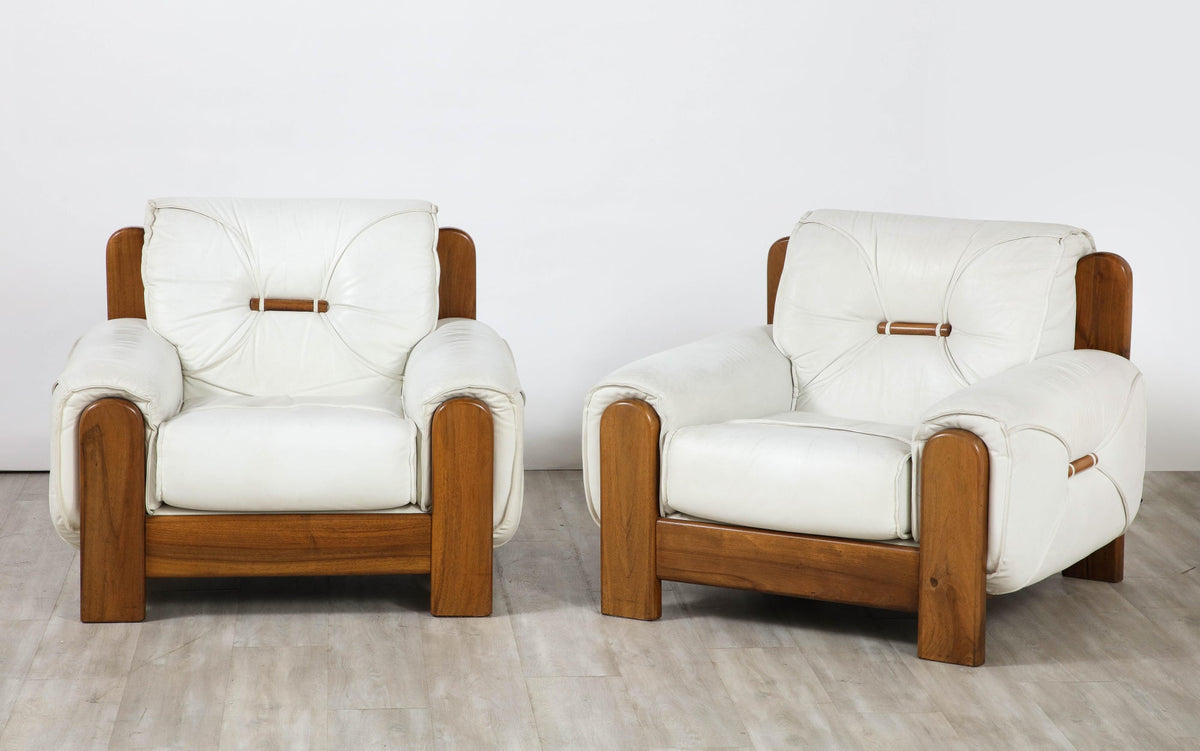 Set of Four Italian Lounge Chairs, Walnut Frame, White Leather, 1970s