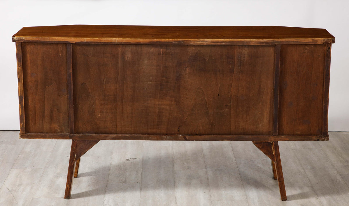 Italian Tuscan Art Deco Carved Oak Sideboard or Credenza, circa 1940